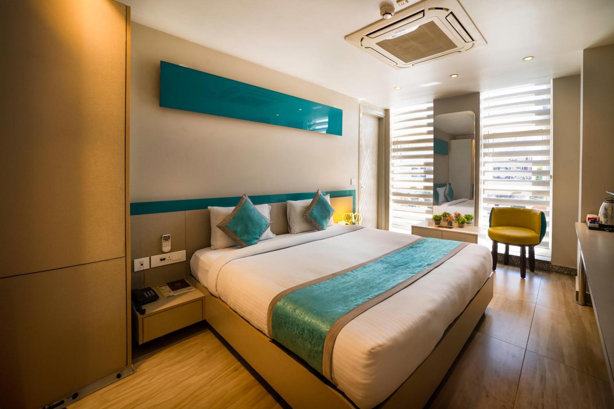 Hotel Kailash Plaza Dehradun Exterior photo